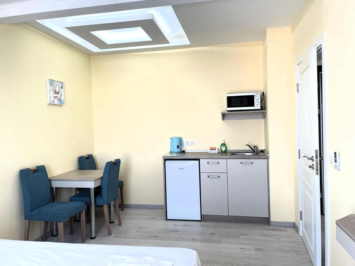 Sea View Apartment Free Parking Приморсько Екстер'єр фото