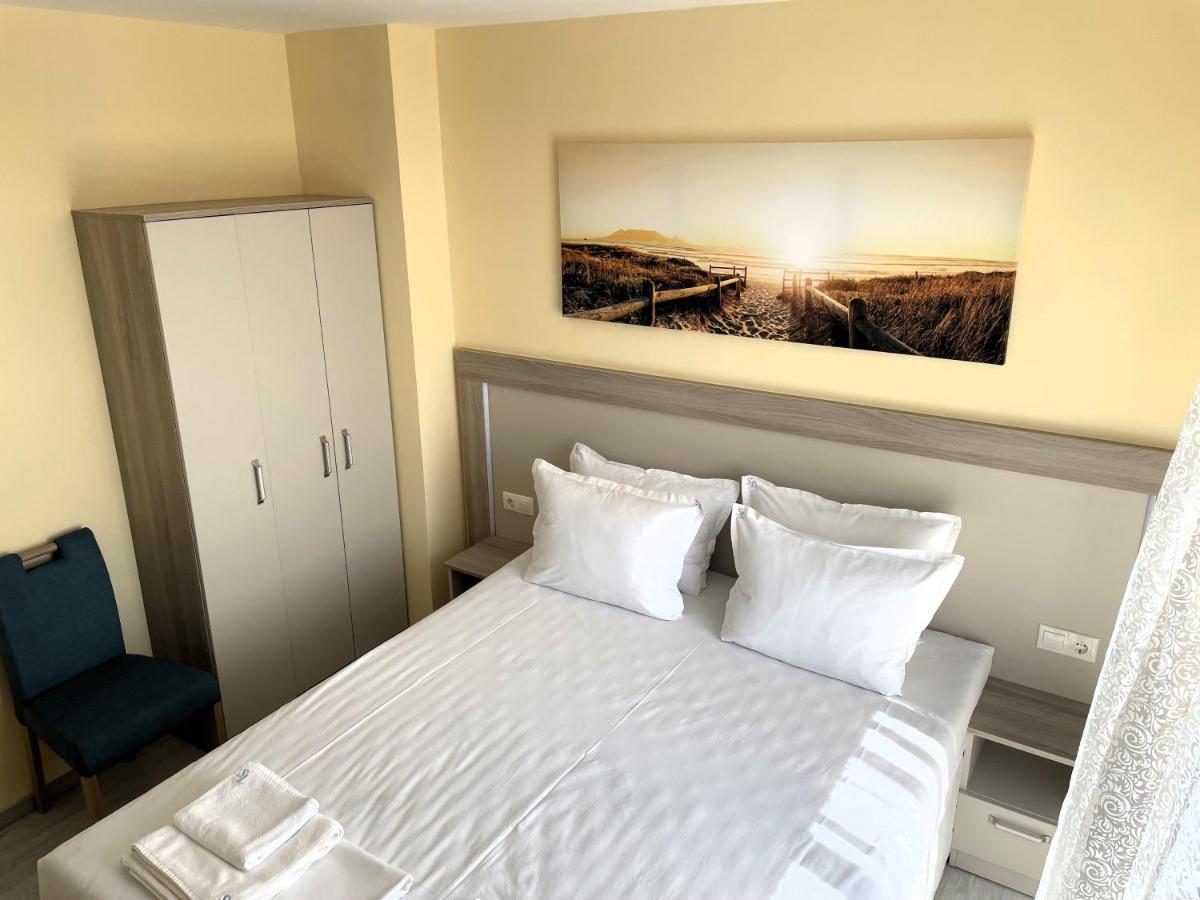 Sea View Apartment Free Parking Приморсько Екстер'єр фото