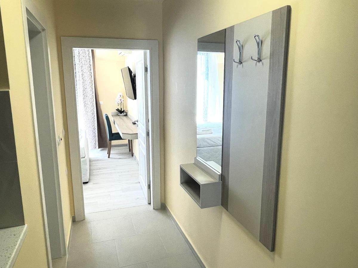 Sea View Apartment Free Parking Приморсько Екстер'єр фото