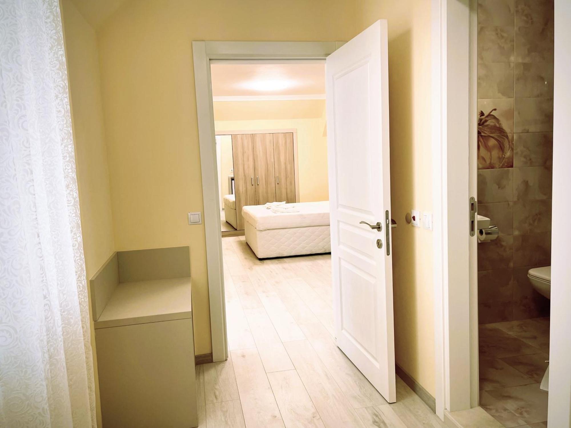 Sea View Apartment Free Parking Приморсько Екстер'єр фото