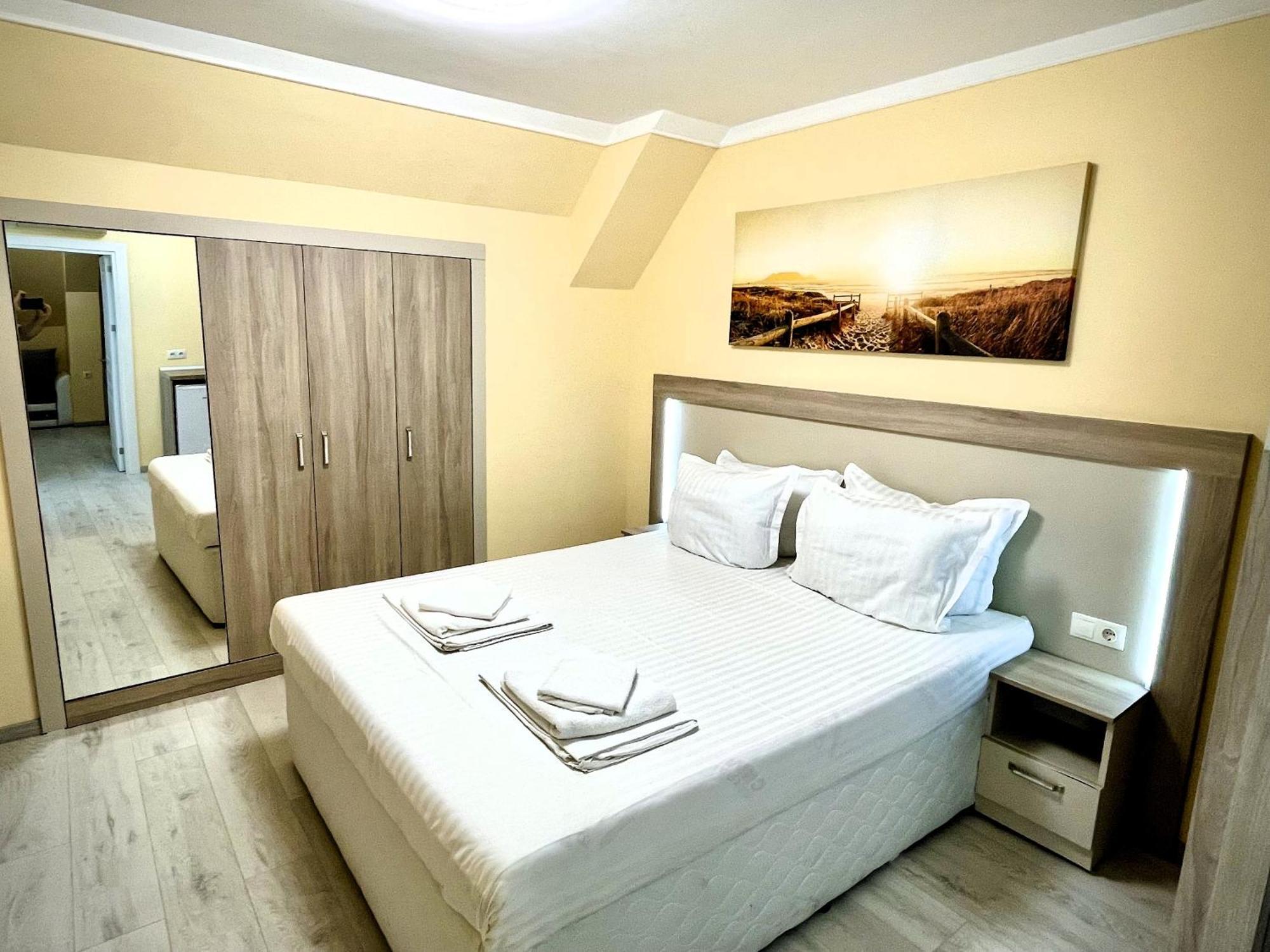 Sea View Apartment Free Parking Приморсько Екстер'єр фото